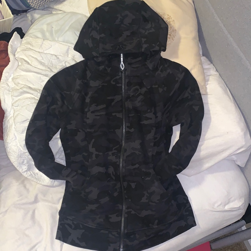 Lululemon scuba hoodie camo